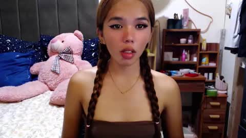 Snapshot of holy_molly1 chatting on March 16, 1:59 pm holy_molly1 online show from March 16, 1:59 pm