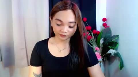 Snapshot of holy_shine chatting on January 17, 3:33 am Bella online show from January 17, 3:33 am
