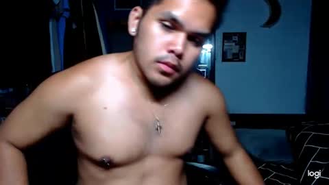 Snapshot of holydiorx chatting on March 10, 2:16 pm holydiorx online show from March 10, 2:16 pm