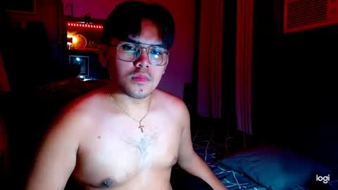 Snapshot of holydiorx chatting on October 28, 4:09 pm holydiorx online show from October 28, 4:09 pm