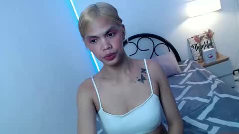 Snapshot of holymary_69 chatting on October 2, 2:57 pm Patricia online show from October 2, 2:57 pm