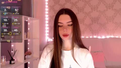 Snapshot of holymiax chatting on September 18, 3:41 am Mia online show from September 18, 3:41 am