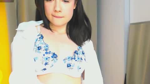 May online show from September 25, 7:39 pm