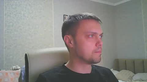 Snapshot of honesttojoy chatting on February 10, 4:14 pm Henry online show from February 10, 4:14 pm