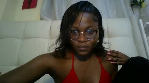 Snapshot of honevey chatting on March 30, 6:20 pm Honevey online show from March 30, 6:20 pm