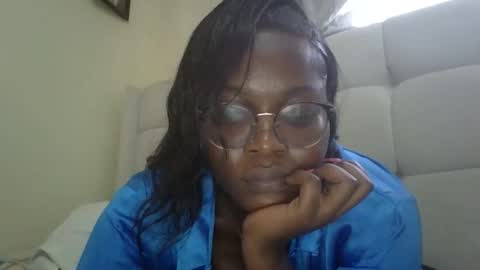 Snapshot of honevey chatting on March 31, 3:23 pm Honevey online show from March 31, 3:23 pm