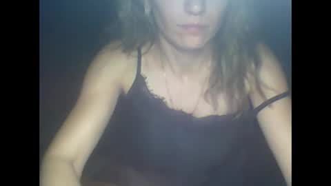 Snapshot of honey0bunny35 chatting on December 2, 9:17 pm honey0bunny35 online show from December 2, 9:17 pm