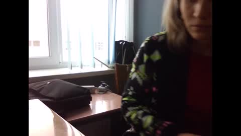 Snapshot of honey0bunny35 chatting on December 3, 9:55 am honey0bunny35 online show from December 3, 9:55 am