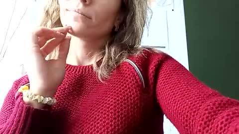 Snapshot of honey0bunny35 chatting on January 8, 9:53 am honey0bunny35 online show from January 8, 9:53 am