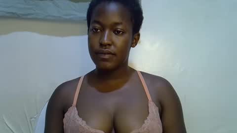 Snapshot of honey_dropp1 chatting on May 26, 5:25 am honey_dropp1 online show from May 26, 5:25 am