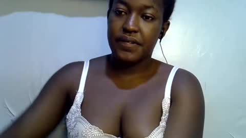 Snapshot of honey_dropp1 chatting on May 29, 3:37 am honey_dropp1 online show from May 29, 3:37 am