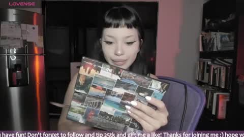 Snapshot of honey_hoe chatting on July 12, 2:46 am Lau online show from July 12, 2:46 am