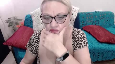Snapshot of honey_lady_ chatting on January 26, 1:58 pm Honey Lady online show from January 26, 1:58 pm