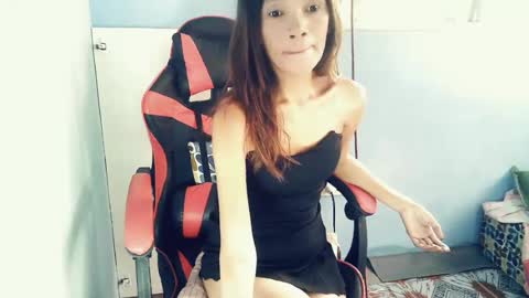 Snapshot of honey_mollyxx chatting on July 12, 11:40 pm honey_mollyxx online show from July 12, 11:40 pm