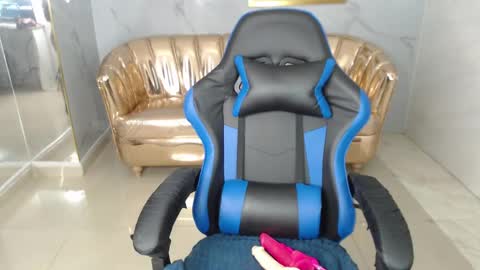 HONEY  online show from March 10, 12:59 pm