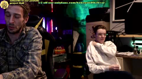 Honey and Bear online show from February 8, 3:19 am