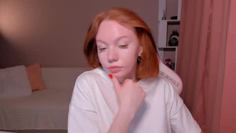 honeyautumn online show from February 17, 11:53 pm