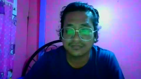 Snapshot of honeybee_xq chatting on May 24, 12:54 pm Honeybee online show from May 24, 12:54 pm
