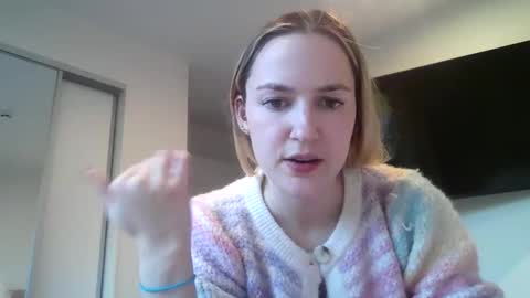 honeyblakex online show from June 9, 4:24 am