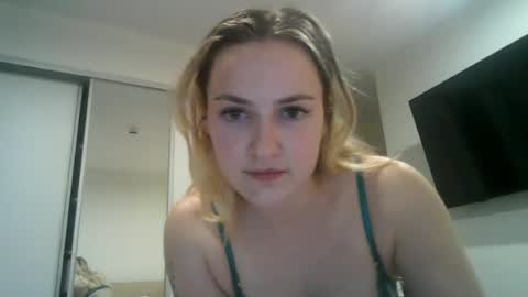 honeyblakex online show from July 7, 6:47 am
