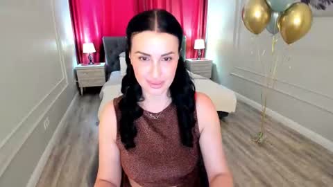 Jacqueline online show from July 5, 4:19 am