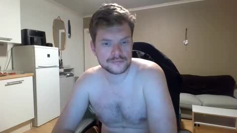 honeybunch24 online show from March 18, 8:01 pm