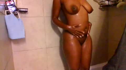 honeybunnzz online show from May 27, 11:35 pm