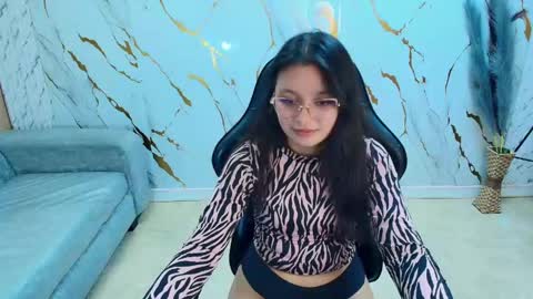 honeydoll_tf online show from May 8, 1:16 pm