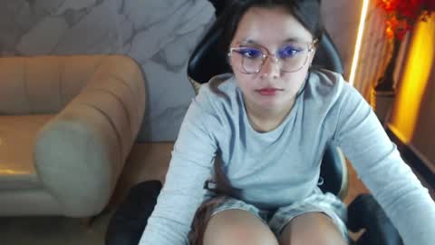 honeydoll_tf online show from May 10, 1:00 am
