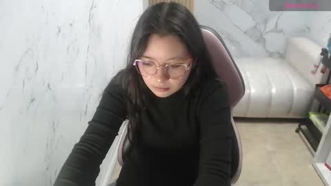honeydoll_tf online show from May 15, 1:07 pm