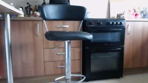 honeymaster290 online show from April 9, 10:20 am