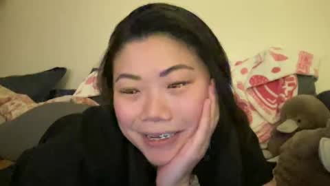 Snapshot of honeysunshineneko chatting on February 9, 5:44 am HoneySunshineNeko online show from February 9, 5:44 am