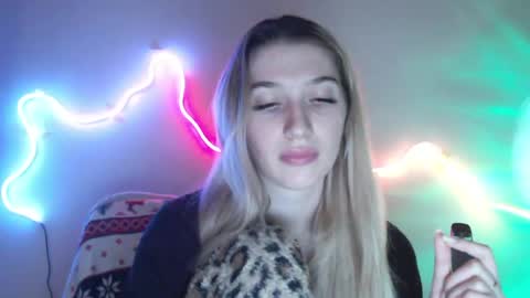 Snapshot of honeyveil chatting on April 9, 7:30 pm honeyveil online show from April 9, 7:30 pm