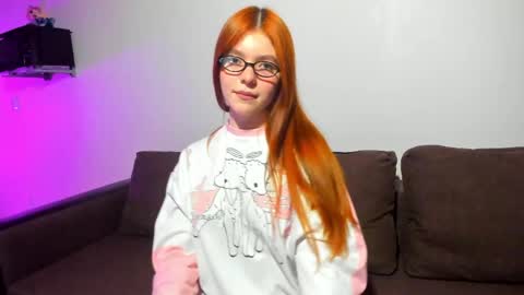 honeywifey online show from May 9, 4:56 pm