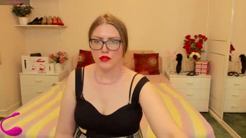 honeywinexs online show from May 27, 2:58 pm