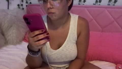 honeyyy89 online show from March 10, 2:16 am