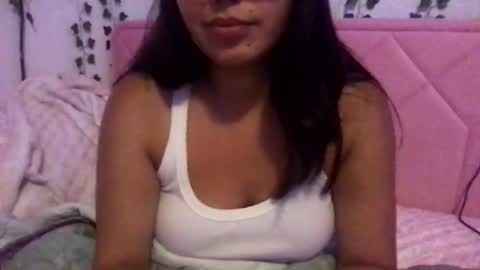 Snapshot of honeyy_89 chatting on April 20, 4:48 am honeyyy89 online show from April 20, 4:48 am
