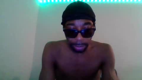 blackhoodcouple online show from January 7, 8:13 am