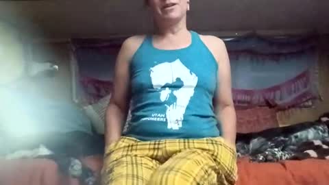 Snapshot of hoodoou chatting on March 27, 2:28 am hoodoou online show from March 27, 2:28 am