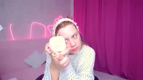 Snapshot of hope_happyyy chatting on November 9, 1:15 am hope happyyy online show from November 9, 1:15 am