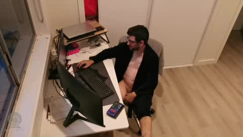Snapshot of hopefulguy86 chatting on May 23, 7:13 am hopefulguy86 online show from May 23, 7:13 am