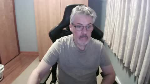 Snapshot of horndoggyx1 chatting on May 29, 9:40 am horndoggy online show from May 29, 9:40 am