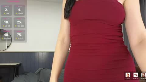 Snapshot of horney_emma chatting on May 18, 4:07 am Emma online show from May 18, 4:07 am