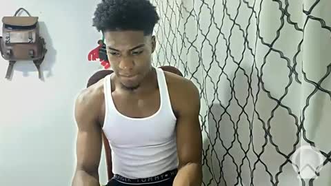 Snapshot of horneyguy2399 chatting on January 14, 1:26 am sugarbaby online show from January 14, 1:26 am