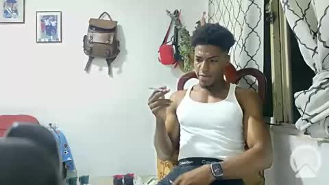 Snapshot of horneyguy2399 chatting on January 21, 2:11 am sugarbaby online show from January 21, 2:11 am