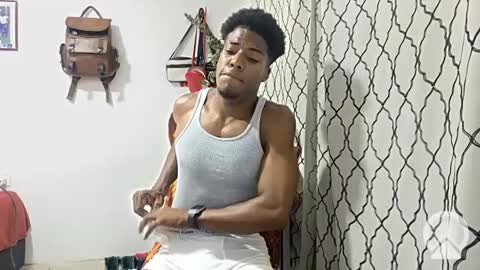 Snapshot of horneyguy2399 chatting on January 23, 11:47 pm sugarbaby online show from January 23, 11:47 pm