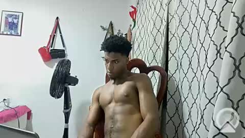 Snapshot of horneyguy2399 chatting on February 10, 4:08 am sugarbaby online show from February 10, 4:08 am