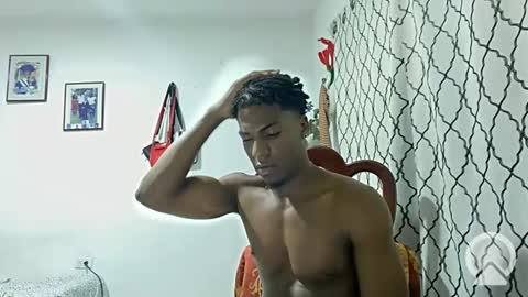 Snapshot of horneyguy2399 chatting on February 17, 1:47 am sugarbaby online show from February 17, 1:47 am