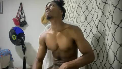 Snapshot of horneyguy2399 chatting on September 27, 1:16 pm sugarbaby online show from September 27, 1:16 pm