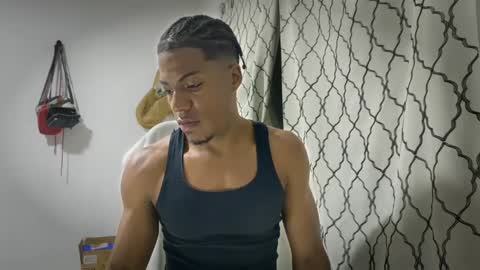 Snapshot of horneyguy2399 chatting on October 13, 12:54 am sugarbaby online show from October 13, 12:54 am